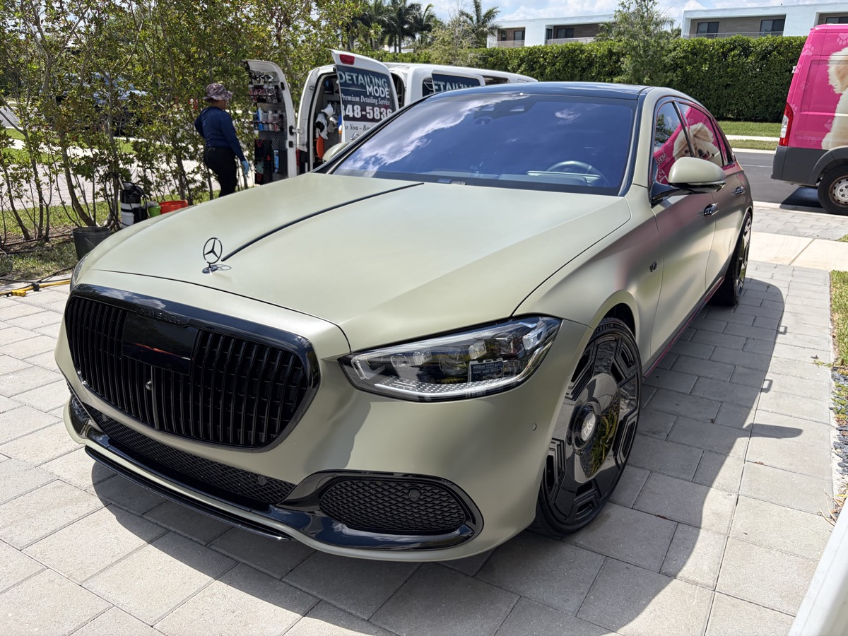 Mercedes luxury mobile detailing